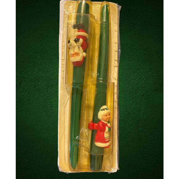 Avon Vintage Mr and Mrs Claus Tapered Candles Set Great condition - Picture 1 of 4